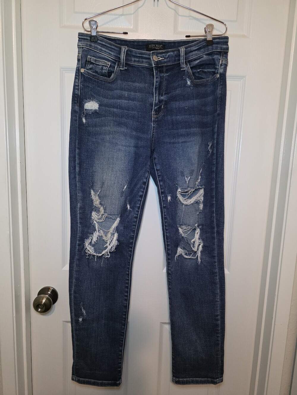 Judy Blue Distressed Boyfriend Fit Sz 13/31